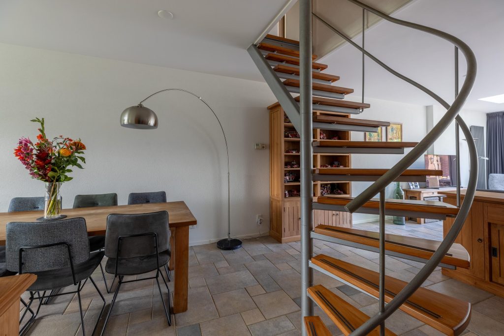 Hoekwoning te koop: Rondeel 2, Weesp