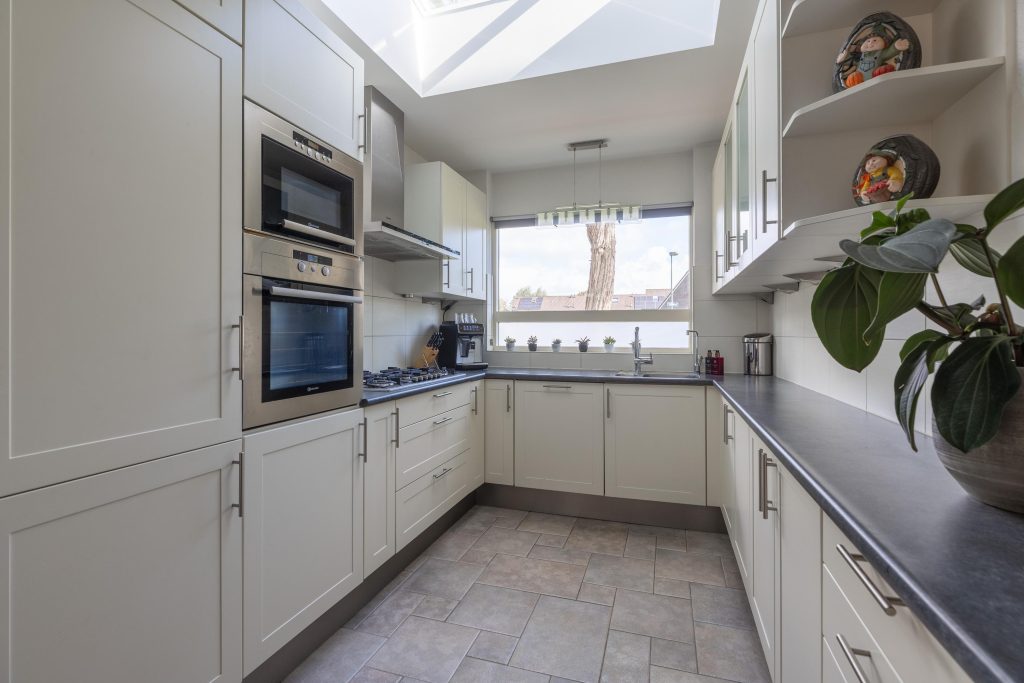 Hoekwoning te koop: Rondeel 2, Weesp