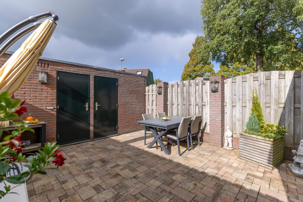 Hoekwoning te koop: Rondeel 2, Weesp